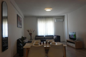 Zoe Apartment